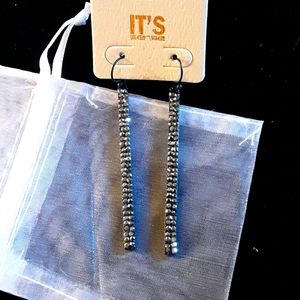 Sparkly bar earrings